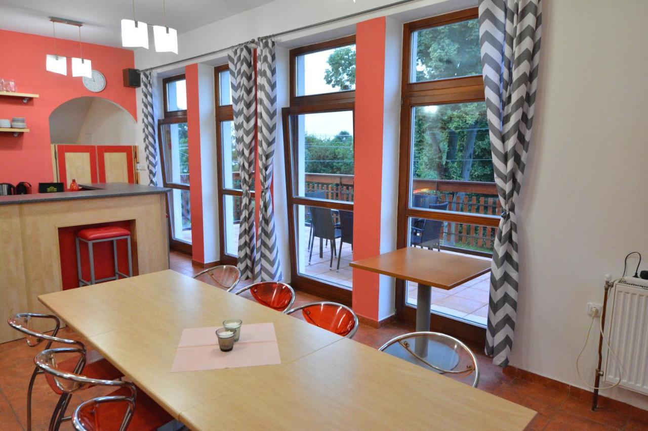 Ubytovani Kolonial Dolni Holetin ภายนอก รูปภาพ